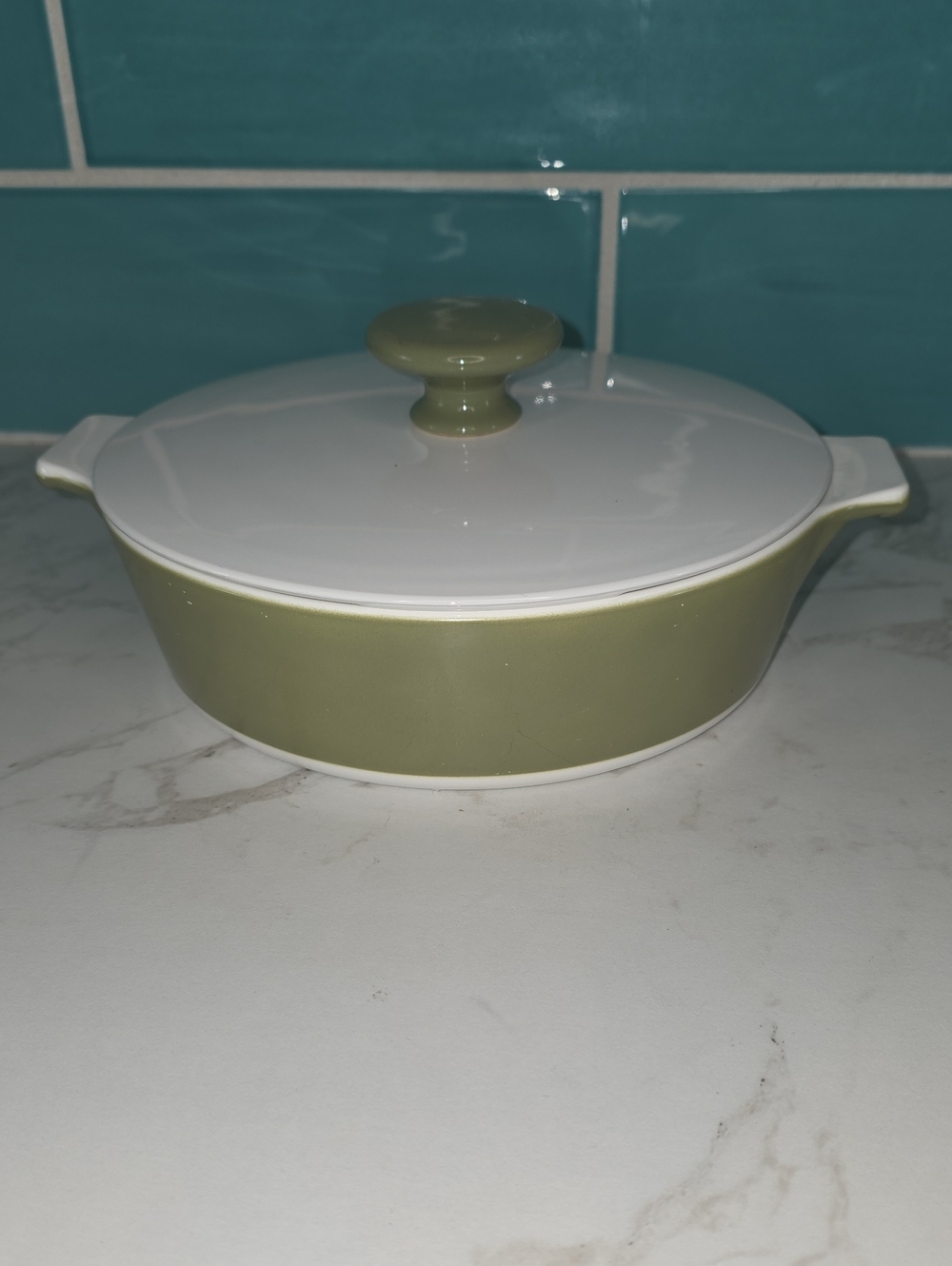 Corningware Avacado  Green and White Covered Casserole 1 QT